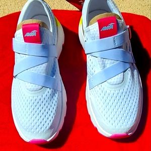 Avia sneakers